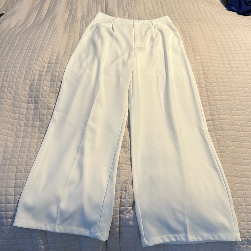 White straight legged pants - women L